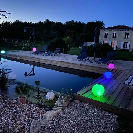 Countryhome At Winery Chateau Camponac Bourg-sur-Gironde Exterior photo