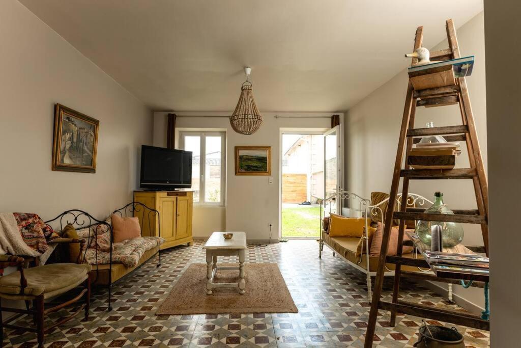 Holiday home Countryhome At Winery Chateau Camponac